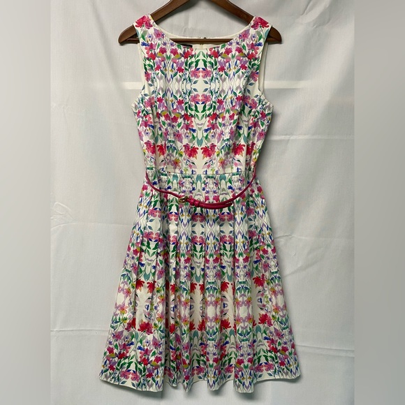 Talbots Dresses & Skirts - Talbots Floral Kaleidoscope Print Dress With Belt Size 8